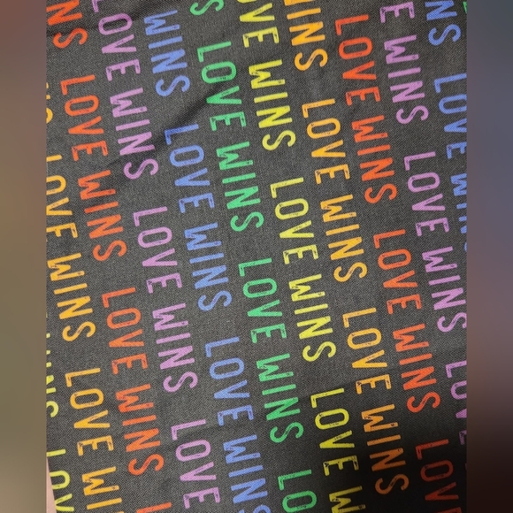 3 for 20** Brand new Love wins Scrunchie - Picture 1 of 1